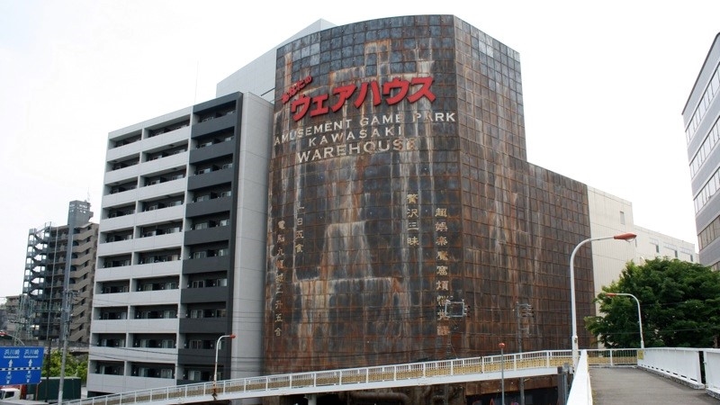 川崎にそびえたつ電脳九龍城「ウェアハウス川崎」が11月17日に閉店