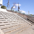 昔よく氾濫していた早渕川沿いにある「用途の分からない謎の階段」の正体は？
