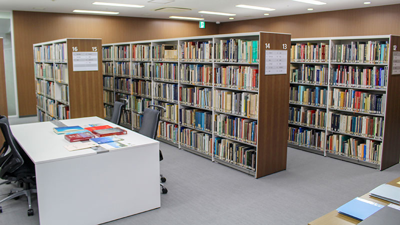 移転再開した県立川崎図書館の蔵書があまりにマニアック！　その理由とは？