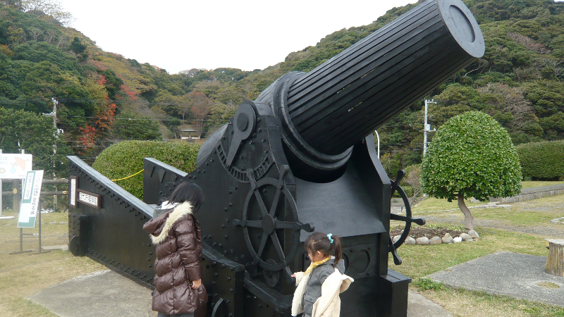 かつて観音崎公園にあった日露戦争で活躍した「28サンチ榴弾砲」とは？