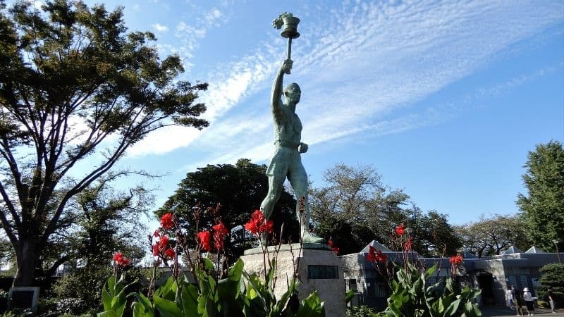 横浜の中心部にある歴史的人物の銅像を調査！