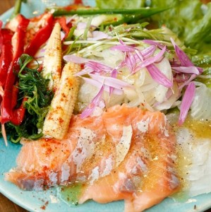 産直野菜とお魚のカルパッチョ