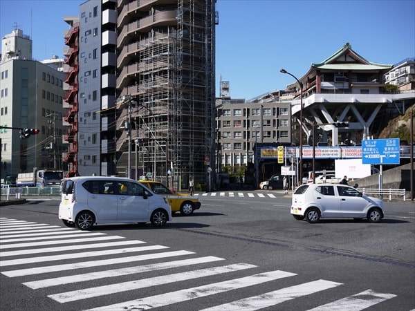 日本橋から何km地点？　横浜市内の旧東海道にデザインプレート設置プロジェクトが進行中