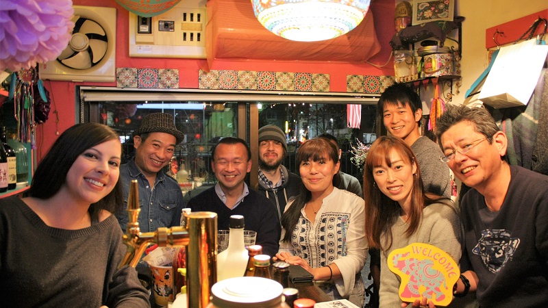 横浜黄金町のバーが英語で横浜の国際化を支える？お酒を飲みつつ国際人になろう！