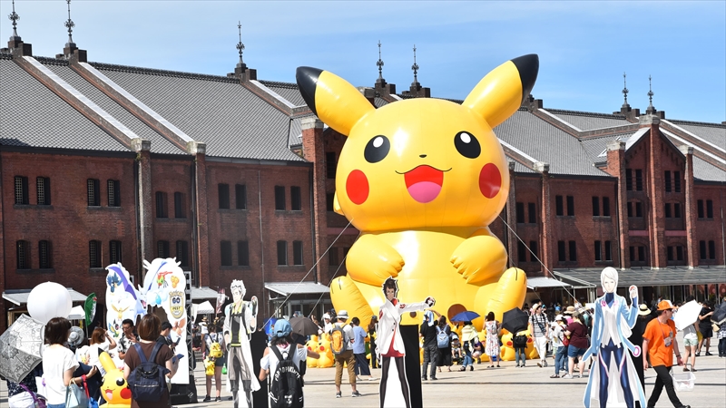 ピカチュウ 大量発生中! at 横浜みなとみらい [限定配布] - ポケモン