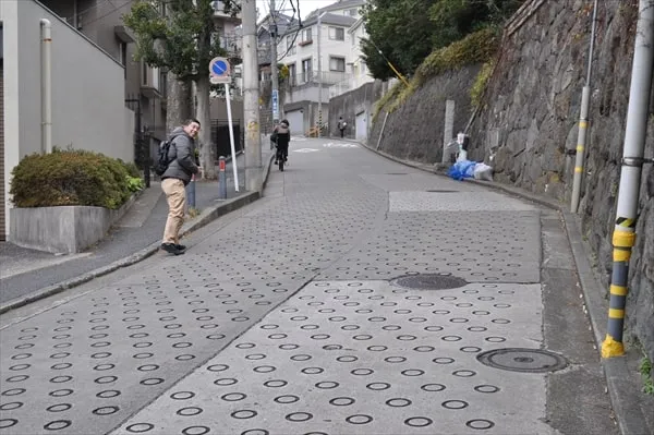 横浜で一番急な坂はどこ？　港北区日吉本町