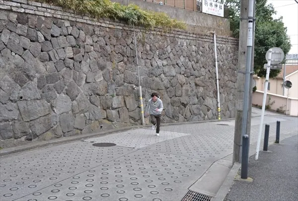 横浜で一番急な坂はどこ? 港北区日吉本町