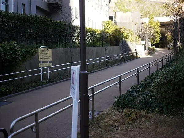 日本橋から何km地点？　横浜市内の旧東海道にデザインプレート設置プロジェクトが進行中