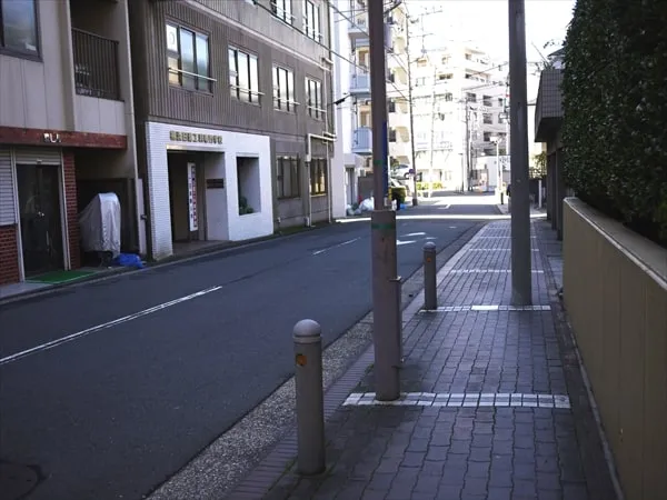 日本橋から何km地点？　横浜市内の旧東海道にデザインプレート設置プロジェクトが進行中