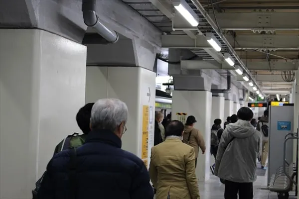 JR横浜線新横浜駅の改修工事の予定はあるの？　殺人的混雑の解消は？