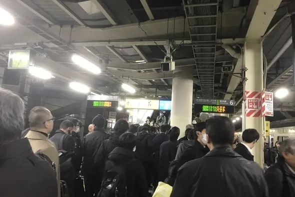 JR横浜線新横浜駅の改修工事の予定はあるの？　殺人的混雑の解消は？