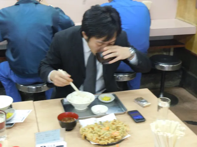 説明: C:\Users\chiba\Documents\[ 記事 ]\市場食堂\images\DSCN1090.jpg