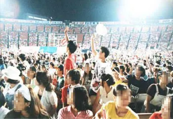 かつて横浜スタジアムで行われていた「音楽の甲子園」、ホットウェーブ