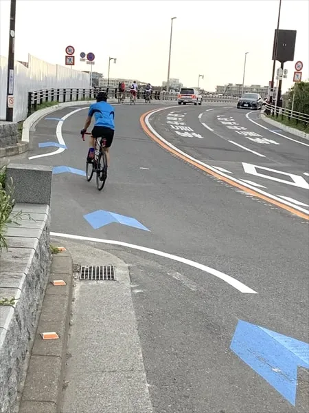 江の島大橋拡張工事とバリアフリー計画