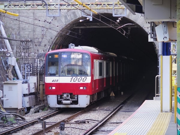 京急線戸部駅～日ノ出町駅間のトンネルのカーブ