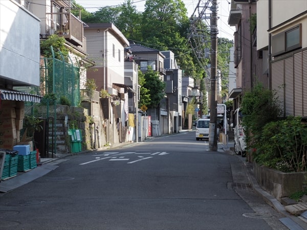 京急線戸部駅～日ノ出町駅間のトンネルのカーブ