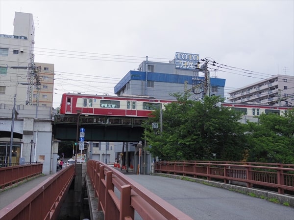京急線戸部駅～日ノ出町駅間のトンネルのカーブ
