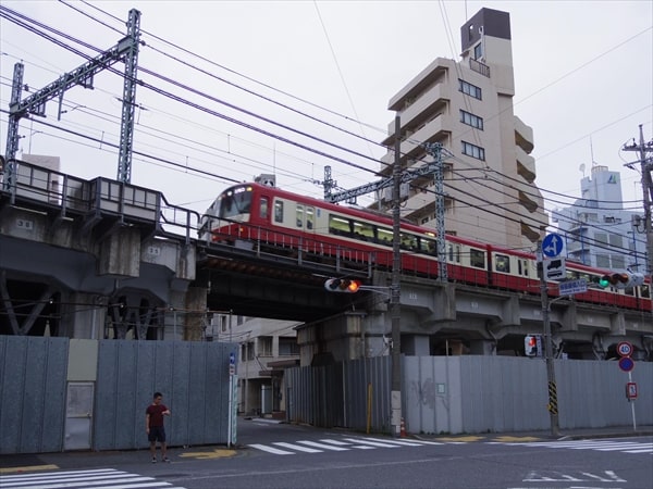 京急線戸部駅～日ノ出町駅間のトンネルのカーブ