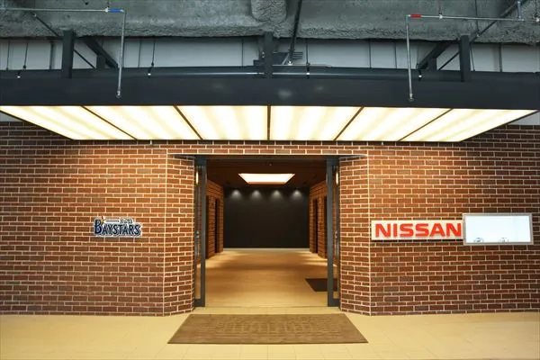 横浜スタジアムの個室観覧席「日産スタースイート」ってどんな場所
